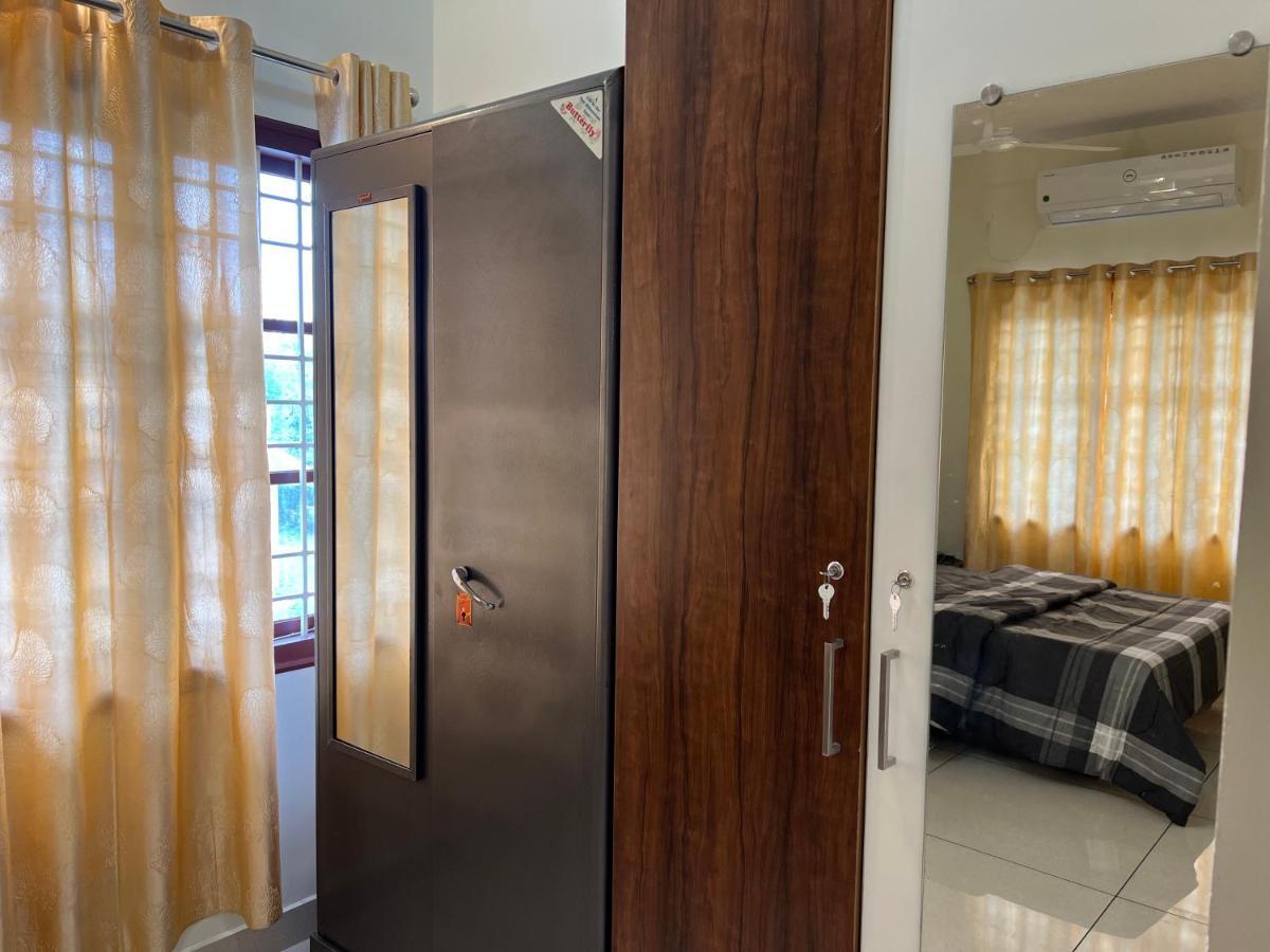 Villa Pullad à Aranmula Extérieur photo
